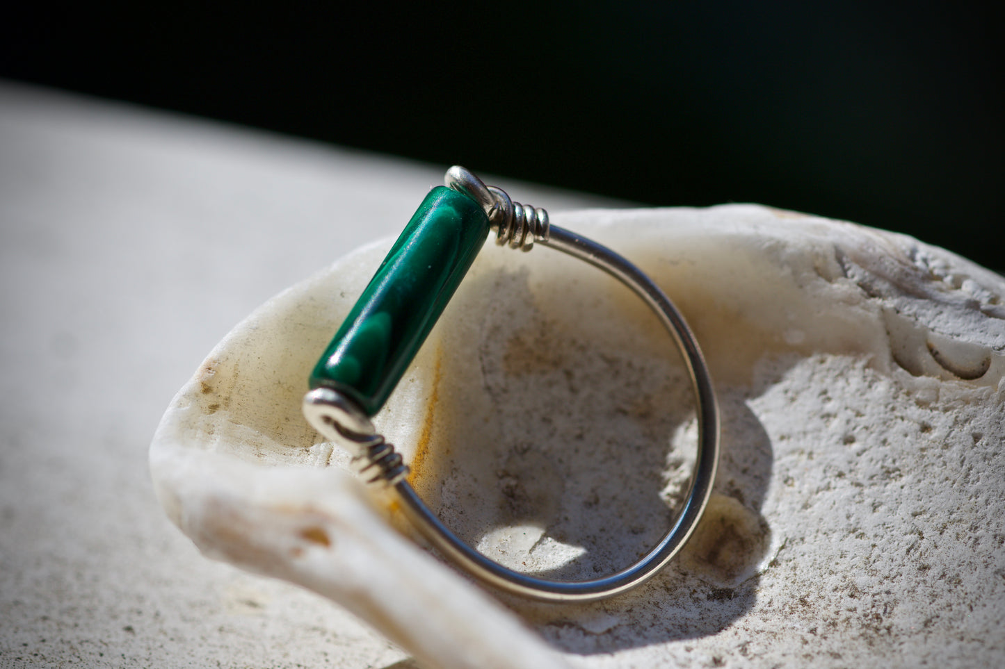 Malachite and Sterling Silver Wire Ring, size 7-7.25