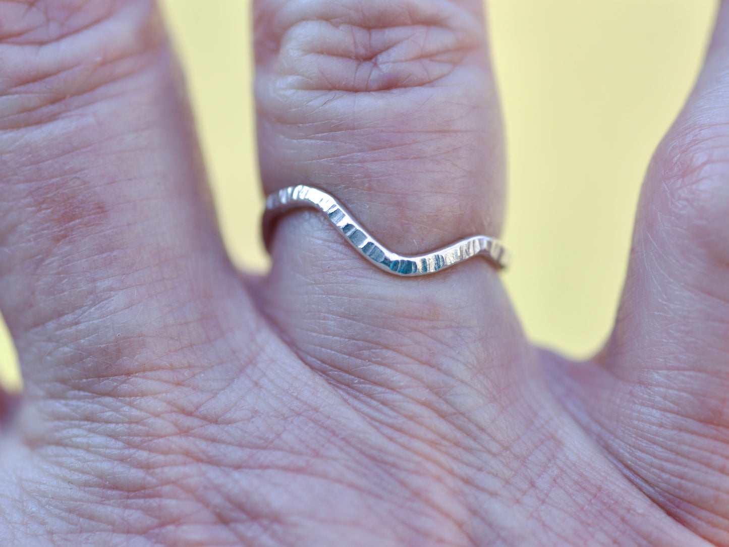 Winding Road Sterling Silver Band Ring, size 7.5 (#1)