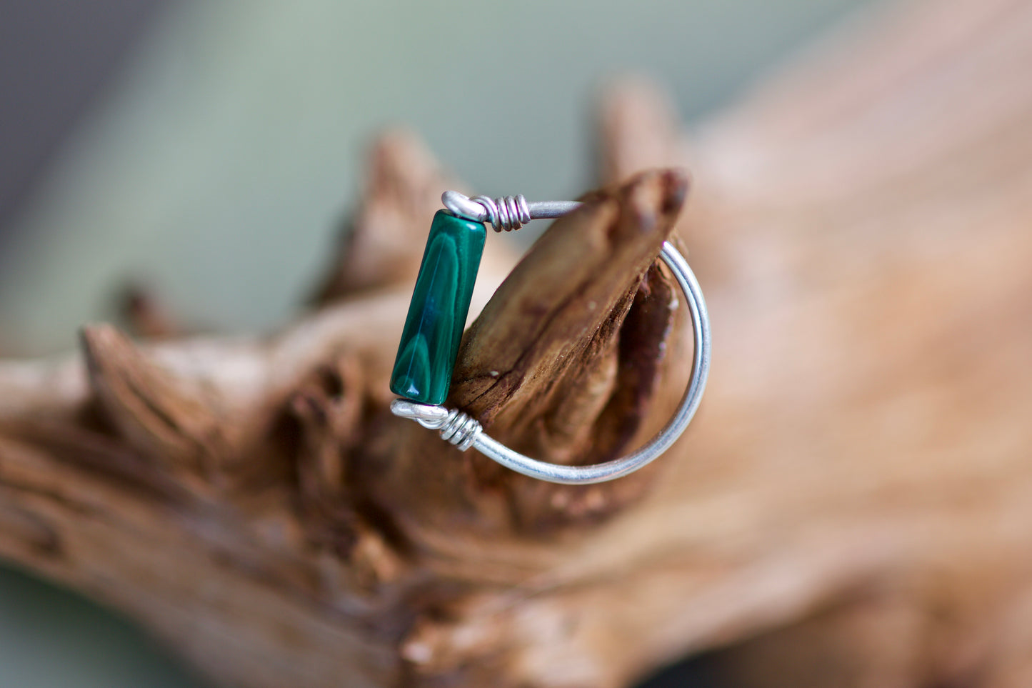 Malachite and Sterling Silver Wire Ring, size 7-7.25