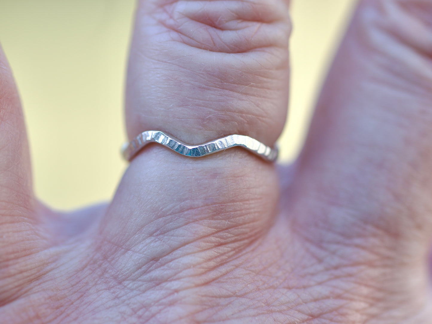 Winding Road Sterling Silver Band Ring, size 6.5 (#1)